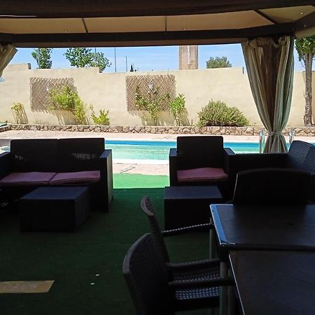 Orion Apartment Torrejon el Rubio Ngoại thất bức ảnh