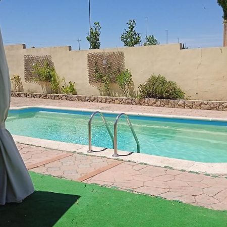 Orion Apartment Torrejon el Rubio Ngoại thất bức ảnh